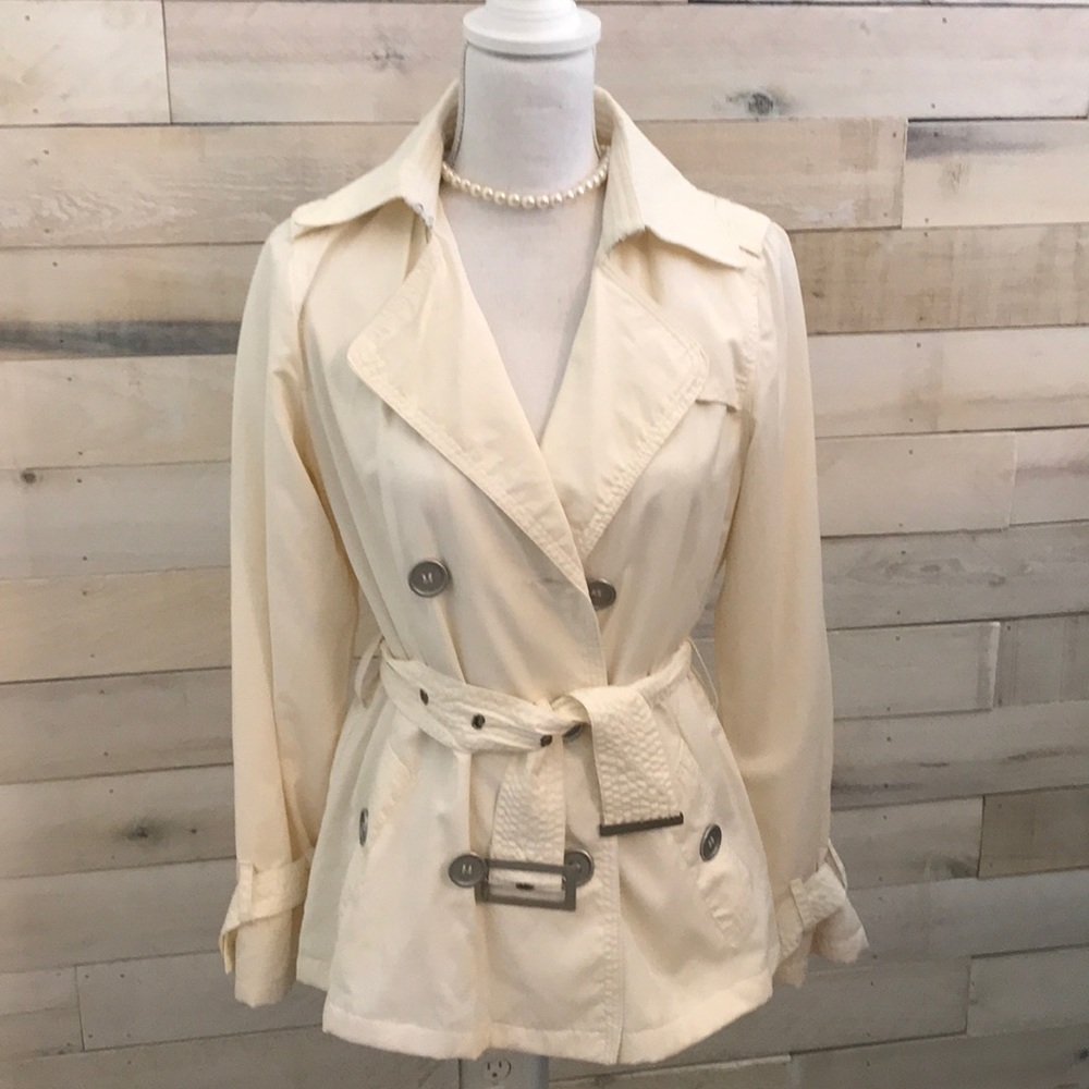 ⚜️ JouJou Ivory Belted Jacket - Size M